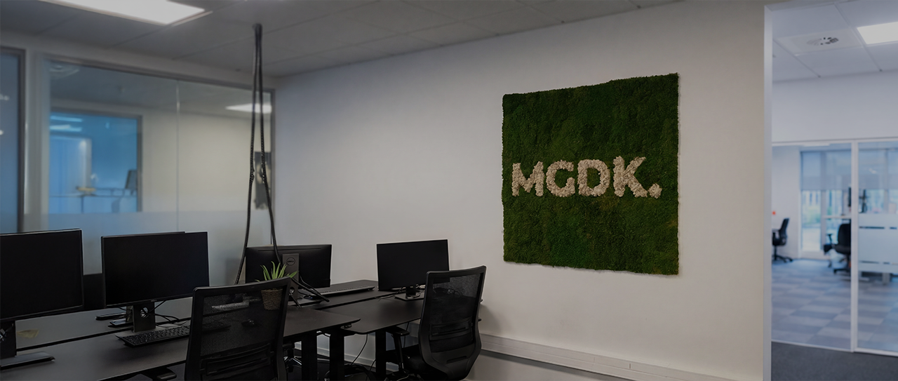 <p><em>Vi forbinder </em><strong>medier</strong><em>, </em><strong>annoncører</strong><em> og </em><strong>brands</strong><em>.</em></p>
